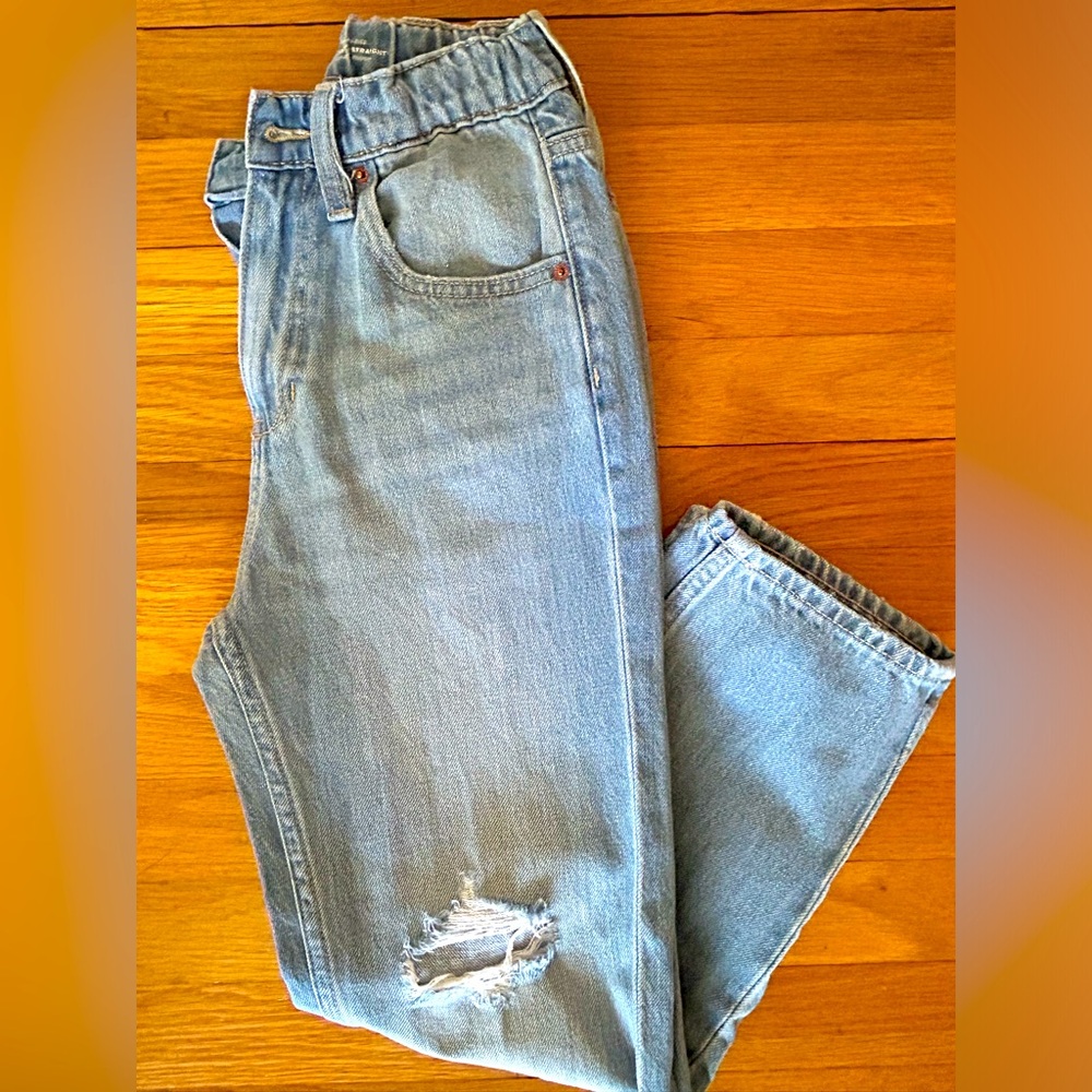 Girls Old Navy High Rise Slouchy Straight distressed jeans